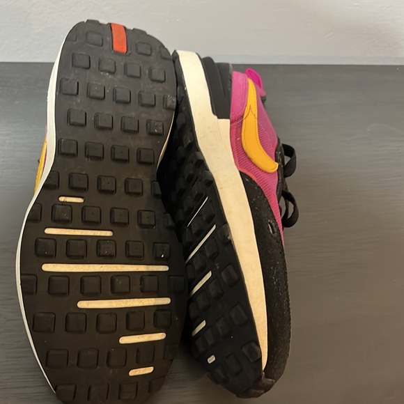 NIKE SNEAKERS - Picture 6 of 7